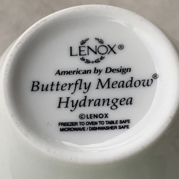 LENOX BUTTERFLY MEADOW HYDRANGEA MUG 12oz NEW PORCELAIN - Picture 8 of 8